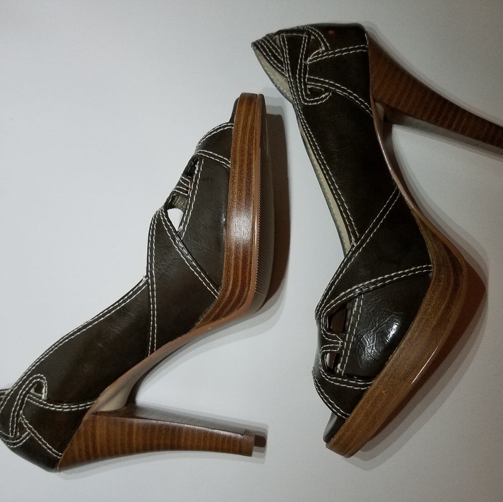 Women shoes